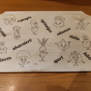 Vidám vágódeszka , Otthon & Életmód, Konyhafelszerelés, tálalás, Sütés, főzés, Vágódeszka, Gravírozás, pirográfia, MESKA