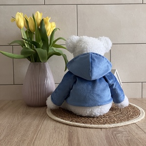 Fehér medvebocs kabátban és sállal - játék & sport - plüssállat & játékfigura - maci - Meska.hu