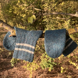 Kézzel kötött gyapjú zokni Óceán  Méret: 3839 - ruha & divat - cipő & papucs - zokni - Meska.hu