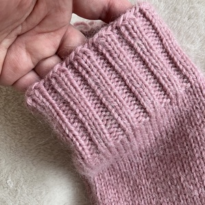 Kézzel kötött gyapjú zokni  Púderes rózsaszín  Méret: 36-37 - ruha & divat - cipő & papucs - zokni - Meska.hu