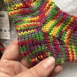 Kézzel kötött gyapjú zokni  tűzijáték  Méret: 24-25 - ruha & divat - cipő & papucs - zokni - Meska.hu