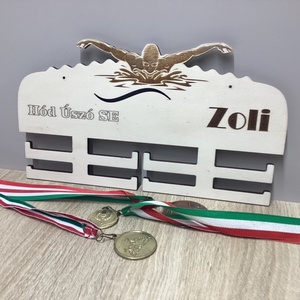 Éremtartó úszás - otthon & életmód - dekoráció - fali és függő dekoráció - éremtartó - Meska.hu