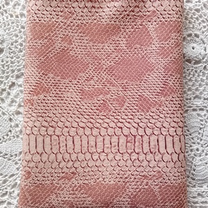 Kobra mintás textilbőr könyvtok, tablet vagy e-book tok, rózsaszín - könyv & zene - könyvtok - Meska.hu