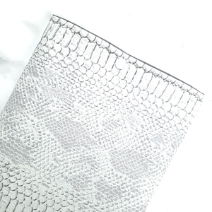 Kobra mintás textilbőr könyvtok, tablet vagy e-book tok, fehér-szürke, elegáns, Könyv & Zene, Könyvtok, Varrás, MESKA