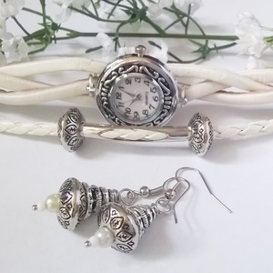 Fehér bőr szíjas, fém gyöngyös óra -  - Meska.hu