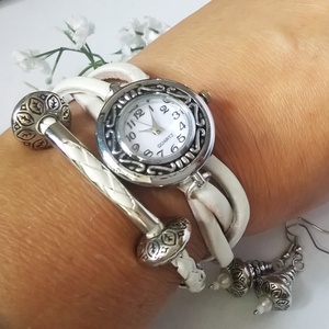 Fehér bőr szíjas, fém gyöngyös óra -  - Meska.hu