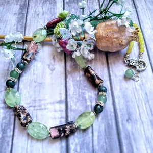 Jade, aventurin, rodonit, prehnite ásványgyöngyös nyaklánc -  - Meska.hu