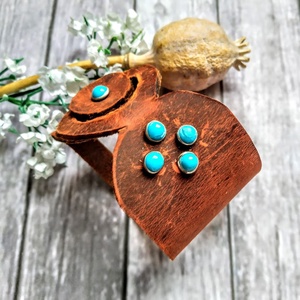 Egyedi formájú marhabőr karkötő - ékszer - karkötő - széles karkötő - Meska.hu