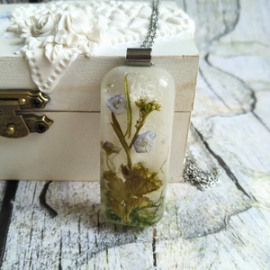 Örök tavasz nemesacél nyaklánc virágos gyanta medállal, Ékszer, Nyaklánc, Medálos nyaklánc, Ékszerkészítés, Mindenmás, MESKA