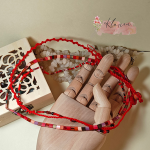 Piroska  kertje koi ponttyal, három soros gyöngy és makramé karkötő - ékszer - karkötő - gyöngyös karkötő - Meska.hu