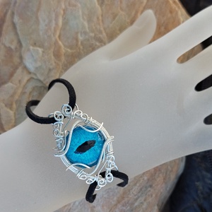 Kék sárkányszemes karkötő, Ékszer, Karkötő, Karkötő medállal, Ékszerkészítés, MESKA