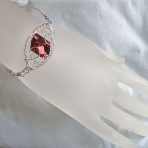 Sterling ezüst karkötő vörös swarovski kristállyal - ékszer - karkötő - karkötő medállal - Meska.hu