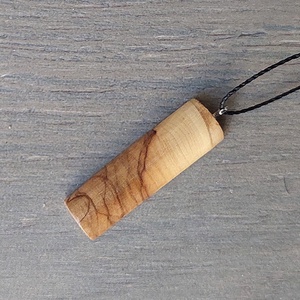 Nyaklánc olajfa medállal - ékszer - nyaklánc - medálos nyaklánc - Meska.hu