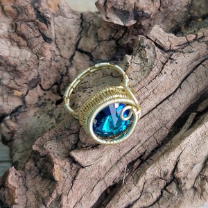 Alkalmi arany színű gyűrű swarovski kristállyal - Meska.hu