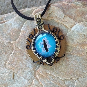 Kék sárkányszem nyaklánc steampunk stílusban - ékszer - nyaklánc - hosszú nyaklánc - Meska.hu