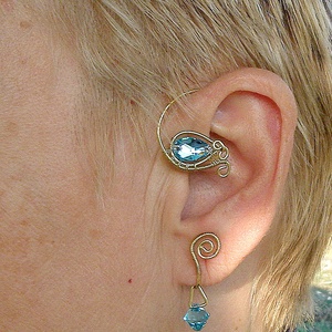 Fülékszer swarovski kristályokkal - ékszer - fülbevaló - fülékszer - Meska.hu