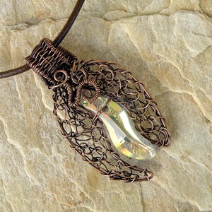 Horgolt vörösréz nyaklánc swarovski kristállyal, Ékszer, Nyaklánc, Medálos nyaklánc, Ékszerkészítés, MESKA