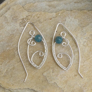 Apatit köves ezüstözött fülbevaló, Ékszer, Fülbevaló, Lógó fülbevaló, Ékszerkészítés, MESKA