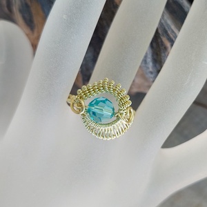 Türkiz színű swarovski drót gyűrű, Ékszer, Gyűrű, Szoliter gyűrű, Ékszerkészítés, MESKA