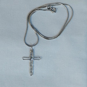 Acél nyaklánc kereszt medállal, Ékszer, Nyaklánc, Medálos nyaklánc, Ékszerkészítés, MESKA