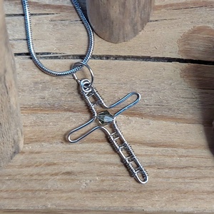 Acél nyaklánc kereszt medállal - ékszer - nyaklánc - medálos nyaklánc - Meska.hu