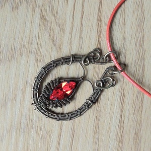 Patinázott alpakka nyaklánc swarovski kristállyal - Meska.hu