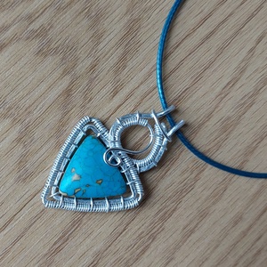 Türkiz kaboson alumínium drótba foglalva - Meska.hu