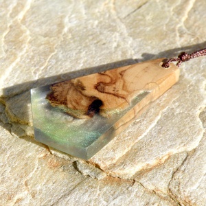 Nyaklánc műgyantából olajfával  - ékszer - nyaklánc - medálos nyaklánc - Meska.hu