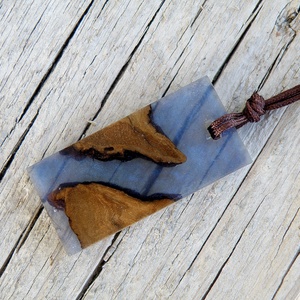 Olajfa szeletek és kék műgyanta nyaklánc - ékszer - nyaklánc - medálos nyaklánc - Meska.hu