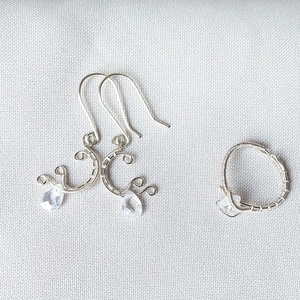 Ezüstözött gyűrű és fülbevaló swarovski kristállyal, Ékszer, Ékszerszett, Ékszerkészítés, MESKA