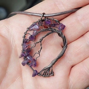 Életfa nyaklánc ametiszt apró ásványkövekkel - ékszer - nyaklánc - medálos nyaklánc - Meska.hu