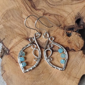 Ezüstözött fülbevaló és gyűrű swarovski kristállyal - ékszer - ékszerszett - Meska.hu