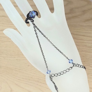 Kézékszer gyűrűvel és swarovski kristállyal, Ékszer, Karkötő, Kézfej karkötő, Ékszerkészítés, MESKA