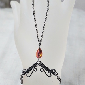 Drót kézékszer swarovski kristállyal - Meska.hu