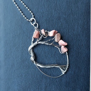 Életfa nyaklánc acél drótból rodonit ásvány kövekkel - ékszer - nyaklánc - medálos nyaklánc - Meska.hu