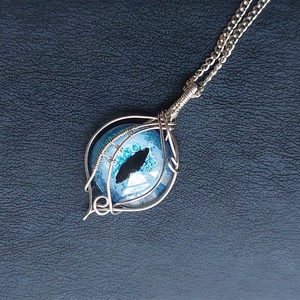 Acél nyaklánc kék sárkány szemmel - ékszer - nyaklánc - medálos nyaklánc - Meska.hu