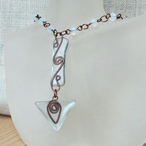 Drót nyaklánc olvasztott üveggel és gyöngyökkel, Ékszer, Nyaklánc, Medálos nyaklánc, Ékszerkészítés, MESKA