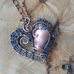 Szív alakú vörösréz nyaklánc achát kővel - ékszer - nyaklánc - medálos nyaklánc - Meska.hu