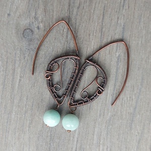 Halványzöld jáde és vörösréz fülbevaló - ékszer - fülbevaló - lógó fülbevaló - Meska.hu