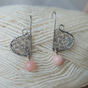 Horgolt acél fülbevaló turmalin ásvány golyókkal - ékszer - fülbevaló - lógó fülbevaló - Meska.hu