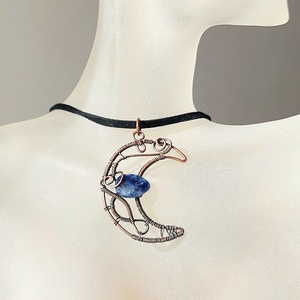 Hold nyaklánc szodalit ásvánnyal, Ékszer, Nyaklánc, Medálos nyaklánc, Ékszerkészítés, MESKA