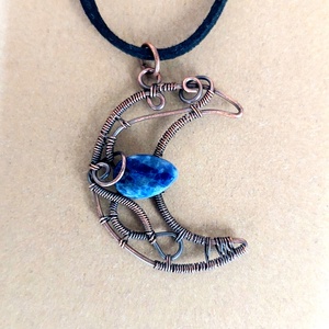 Hold nyaklánc szodalit ásvánnyal - ékszer - nyaklánc - medálos nyaklánc - Meska.hu