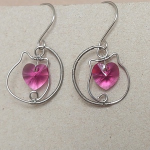 Acél cicás fülbevaló swarovski kristállyal - ékszer - fülbevaló - lógó fülbevaló - Meska.hu