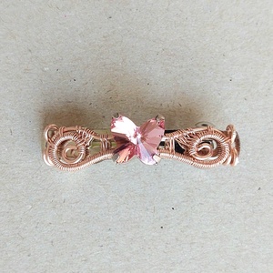 Francia hajcsat rosegold dróttal és rózsaszín swarovski lepkével - ruha & divat - hajdísz & hajcsat - hajcsat & hajtű - Meska.hu