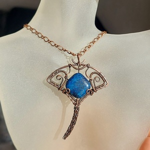 Rája réz nyaklánc lápis lazuli ásvány kővel - ékszer - nyaklánc - medálos nyaklánc - Meska.hu