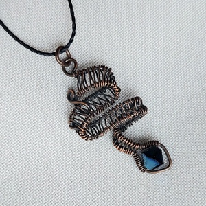 Vörösréz kígyó nyaklánc swarovski kristállyal - ékszer - nyaklánc - medálos nyaklánc - Meska.hu