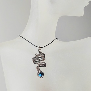 Vörösréz kígyó nyaklánc swarovski kristállyal, Ékszer, Nyaklánc, Medálos nyaklánc, Ékszerkészítés, MESKA