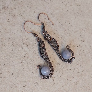 Vörösréz fülbevaló akvamarin ásvány kövekkel - ékszer - fülbevaló - lógó fülbevaló - Meska.hu