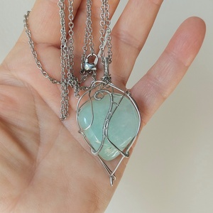 Acél nyaklánc prehnit ásvány kővel - ékszer - nyaklánc - medálos nyaklánc - Meska.hu