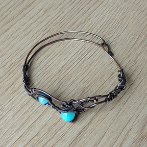 Vörösréz karkötő kék jáde és achát ásvánnyal - ékszer - karkötő - széles karkötő - Meska.hu